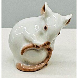 Bing &‎ Grondahl White Mouse Tail in Mouth 2.25 inch #1728 Dahl Jensen Denmark